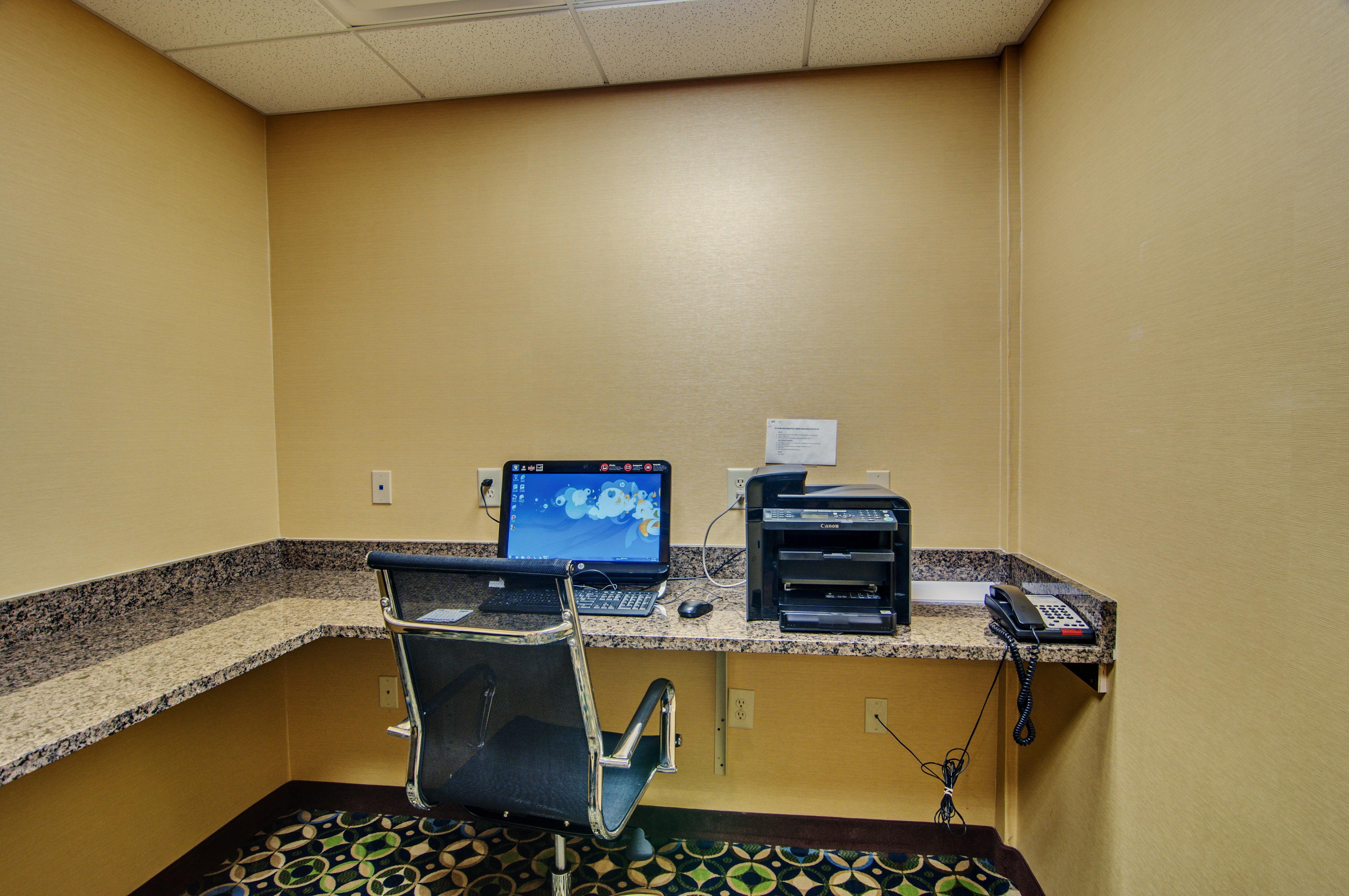Holiday Inn Express & Suites Wytheville By Ihg Exterior foto