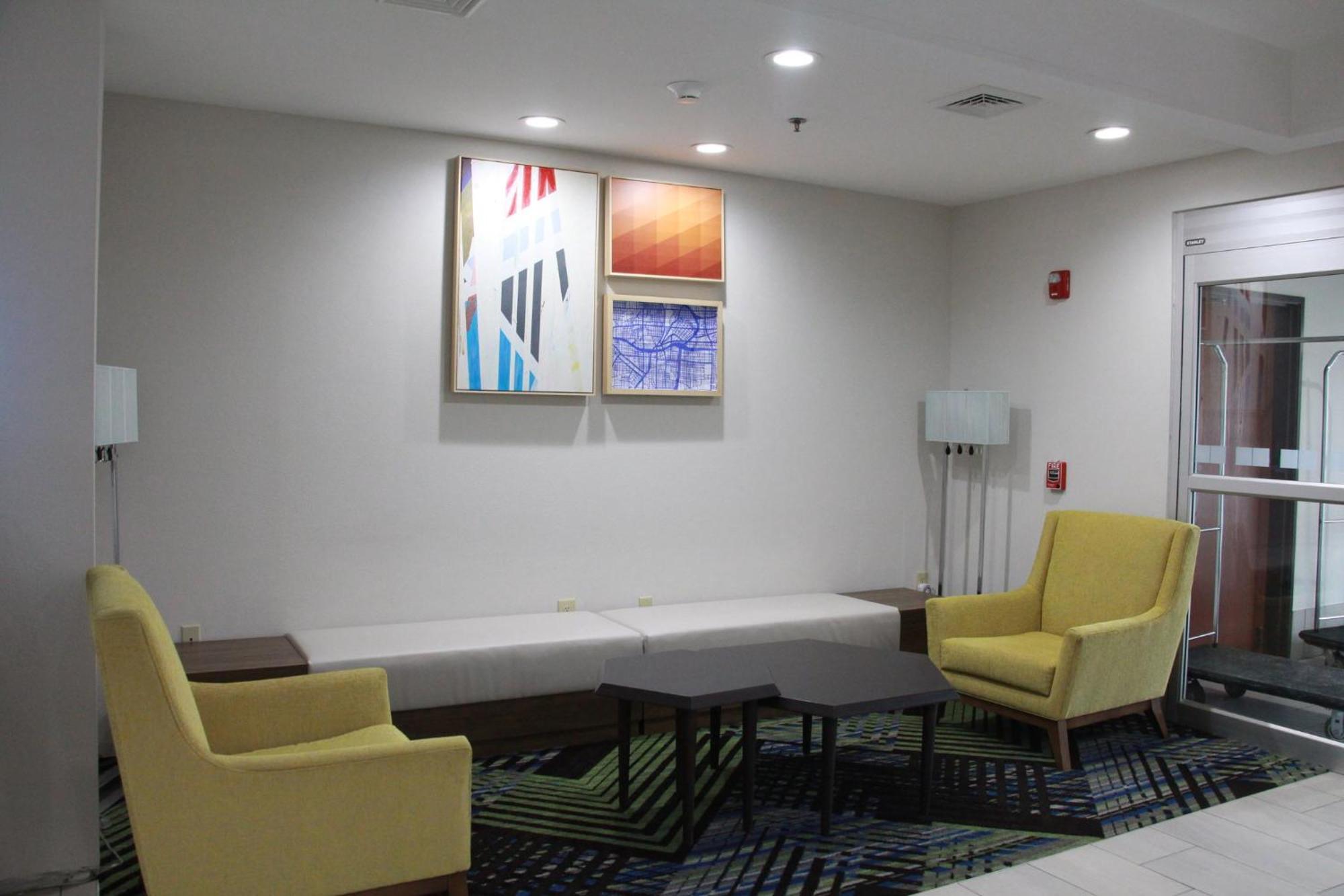 Holiday Inn Express & Suites Wytheville By Ihg Exterior foto