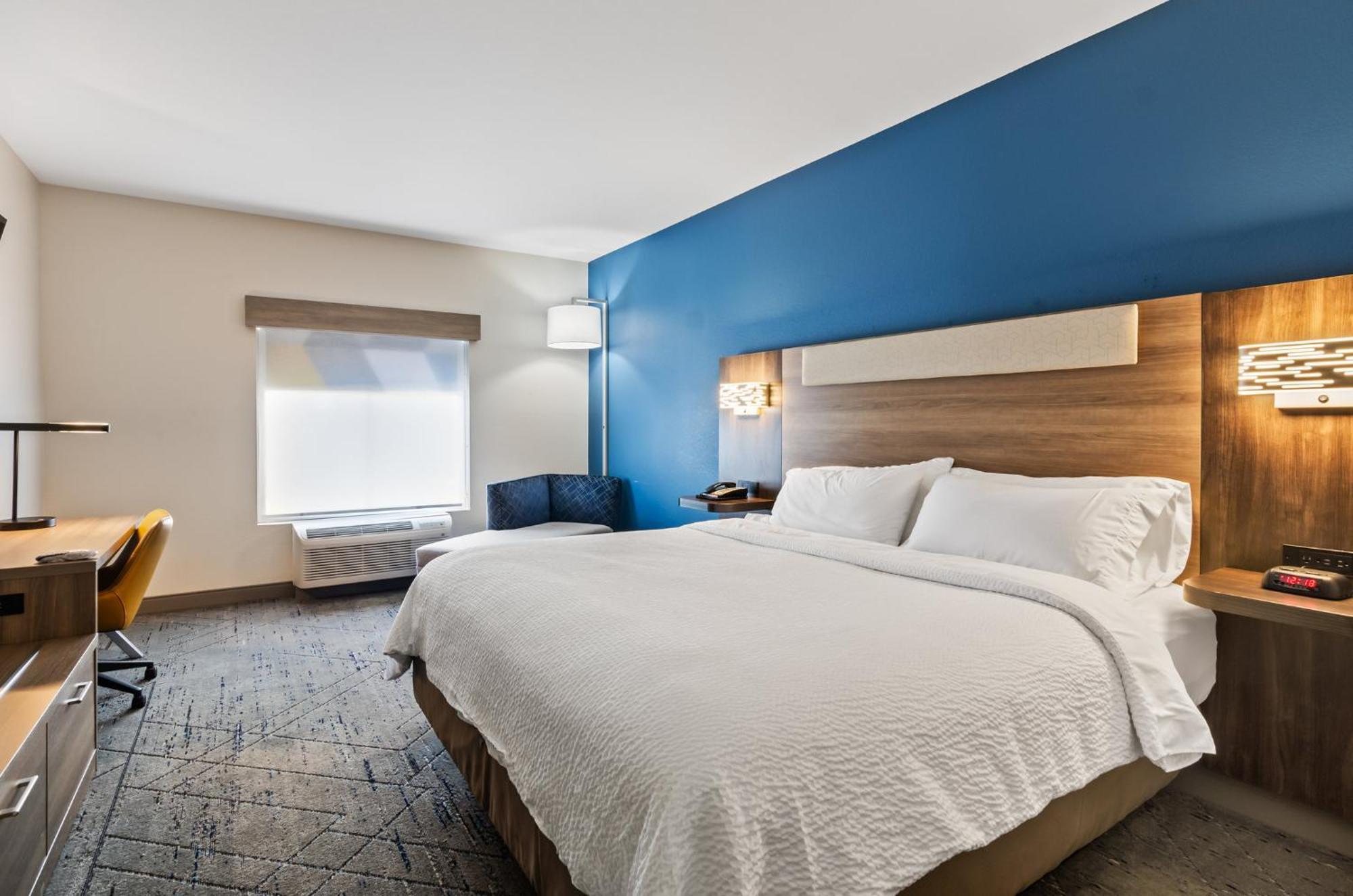 Holiday Inn Express & Suites Wytheville By Ihg Exterior foto