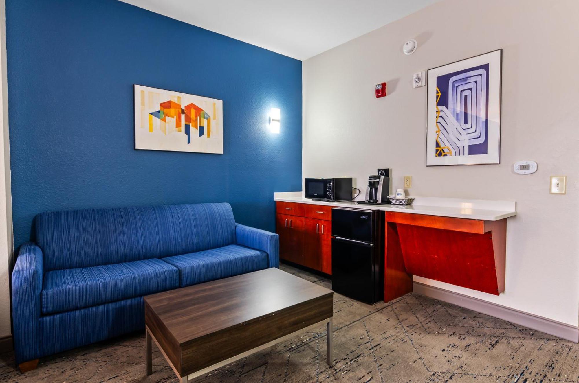 Holiday Inn Express & Suites Wytheville By Ihg Exterior foto
